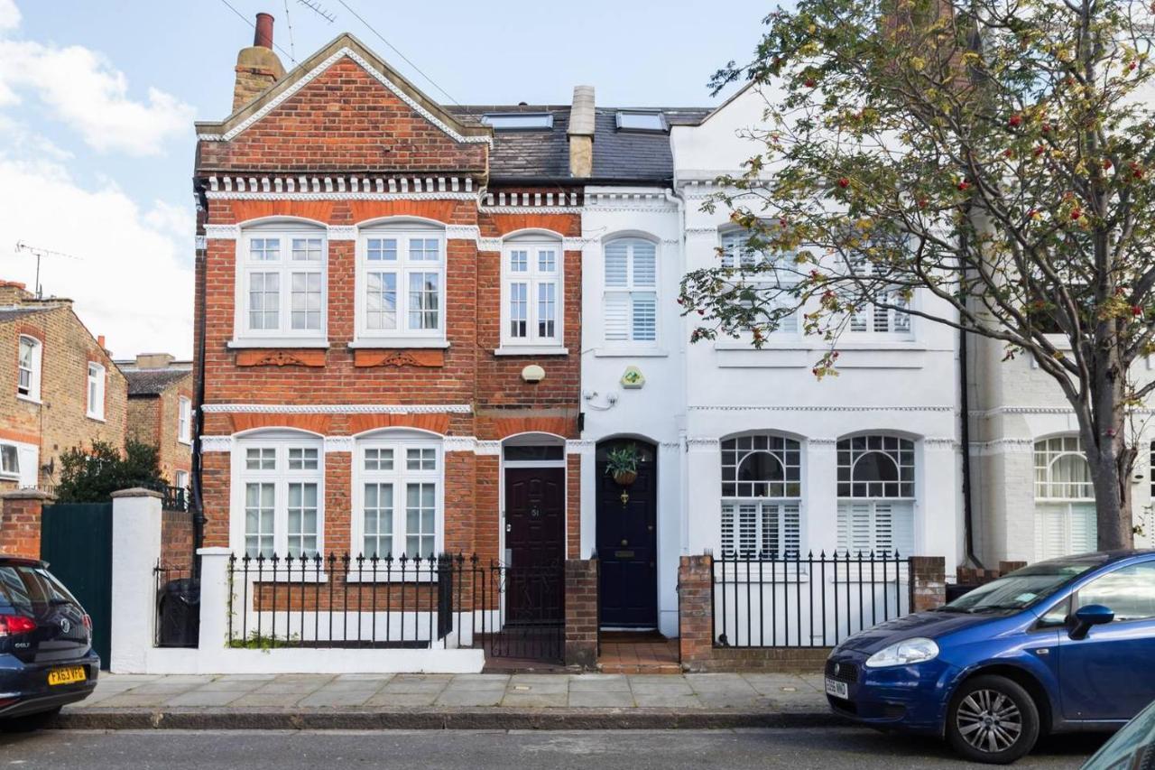 Fabulous 4-bed House In Fulham With Garden! Holiday home London